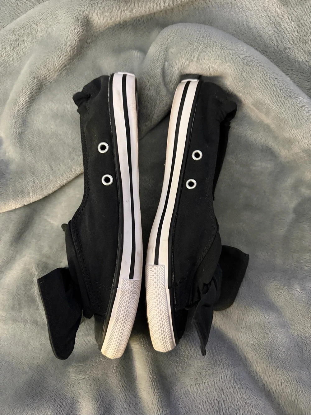 Converse Women's Black Bow Slip-On Sneakers